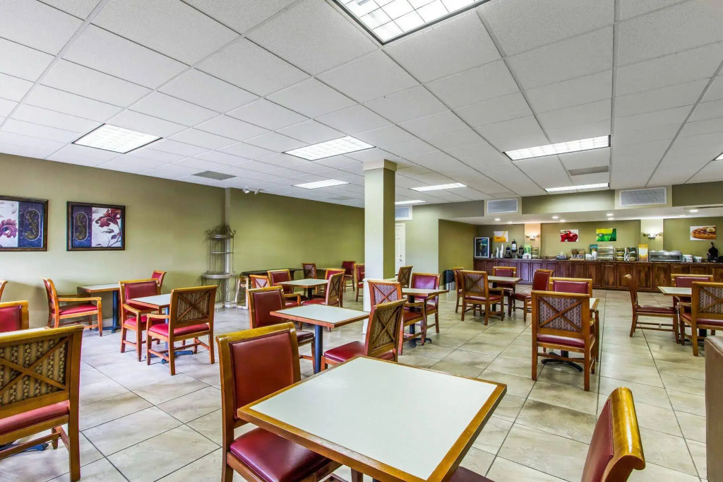 Motel 6 Opelika AL