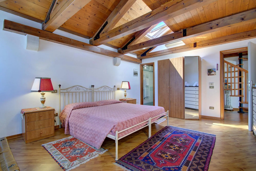 WHERE GRAND CANAL STARTS panoramic view, 5pax,wifi