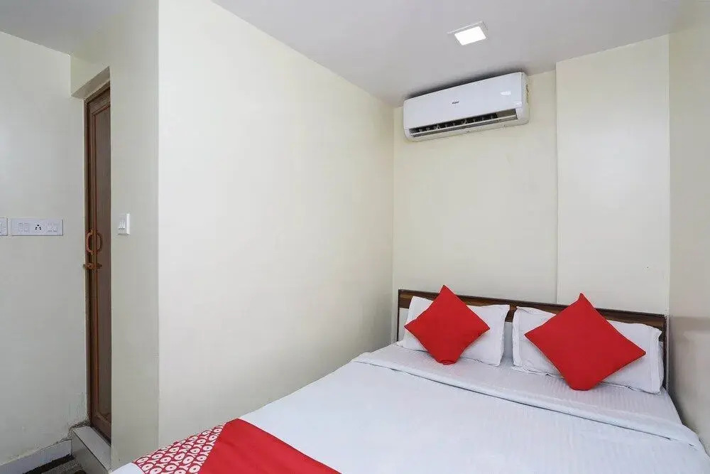 OYO 24653 Novus Guest House