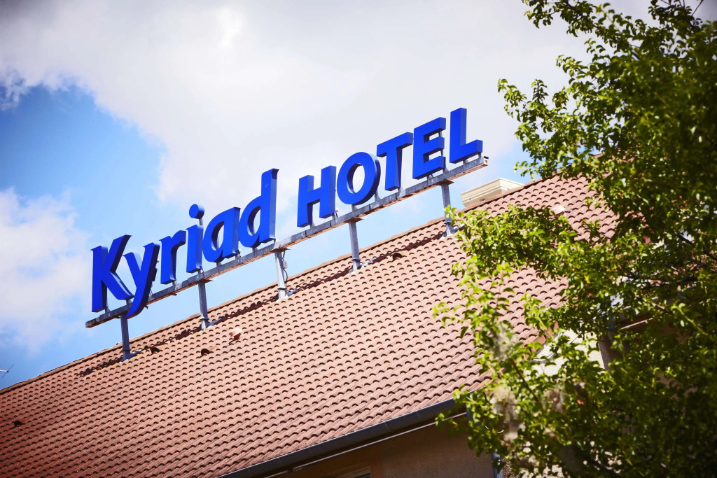 Kyriad Lyon Est - Saint Bonnet De Mure