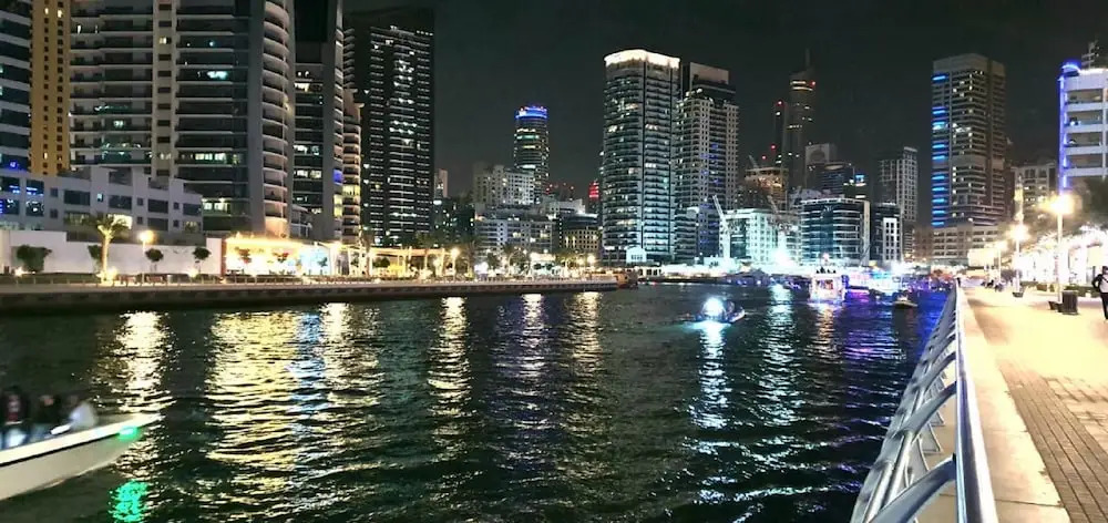 Town House In Dubai Marina Walk