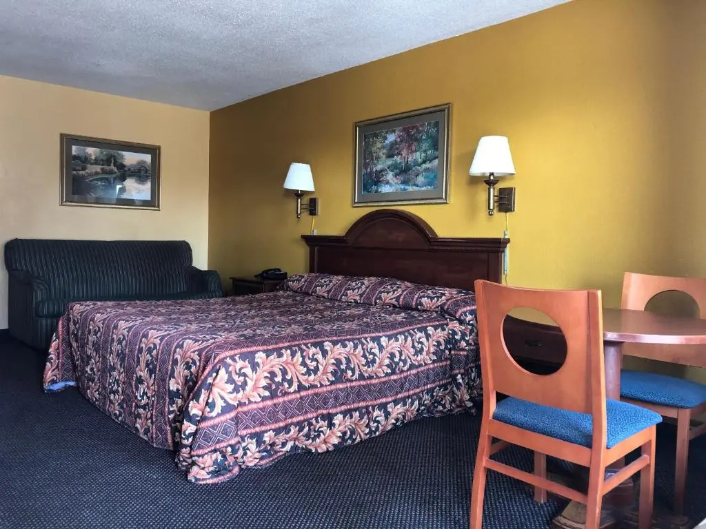 Capital inn