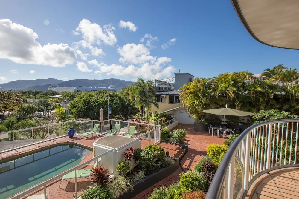 301 Royal Harbour