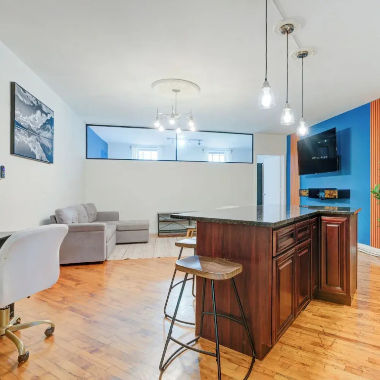 303 N 3rd St B2