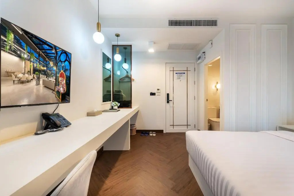 Nine River Hotel