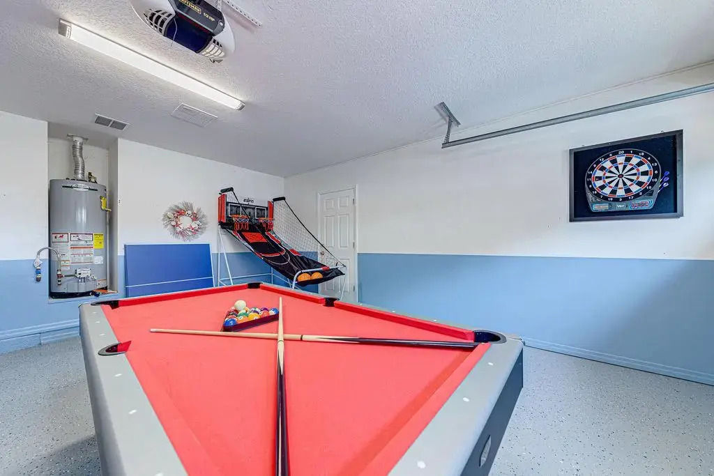 Spacious 4 Bed South Facing Pool Villa Near Disney