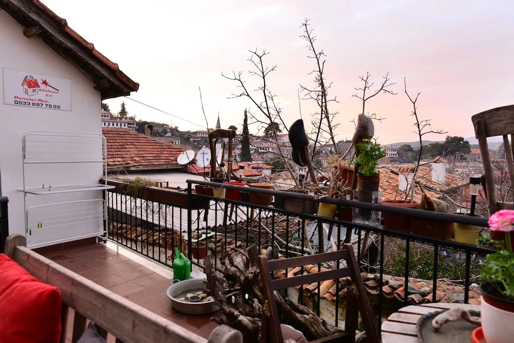Sihirbazın Evi