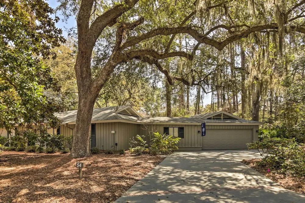< 1 Mi to Beach: Family-friendly Hilton Head Home