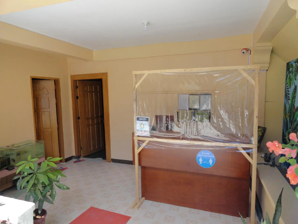 White Shamrock Beach Hotel