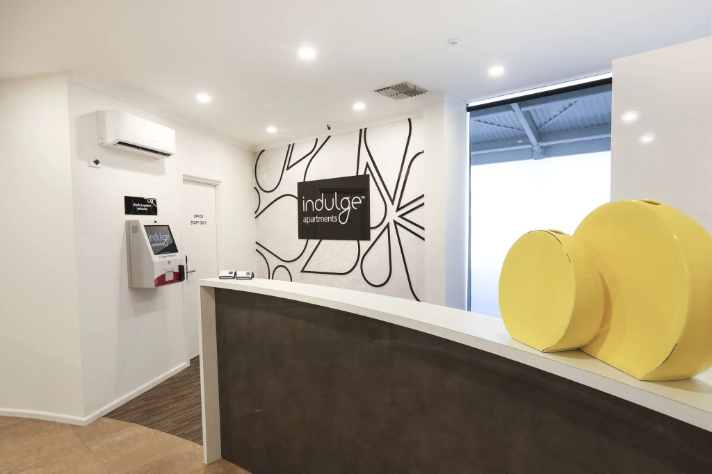 Indulge Apartments - CBD