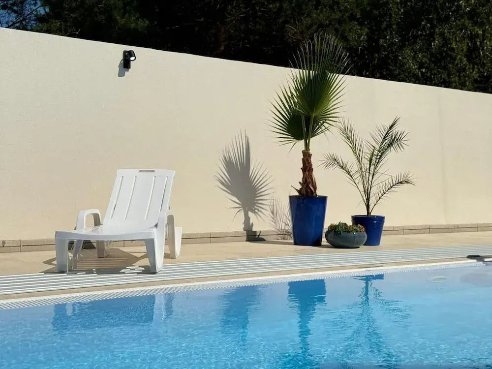 Spacious 3-room Apartment, Summer Pool