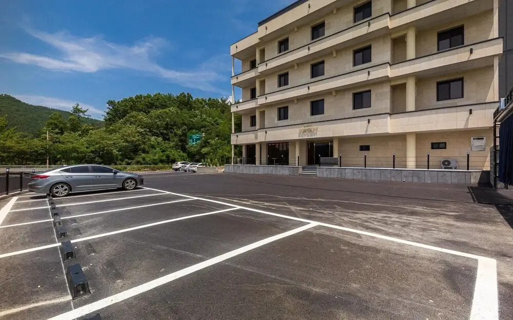 Hadong Hotel Bombom