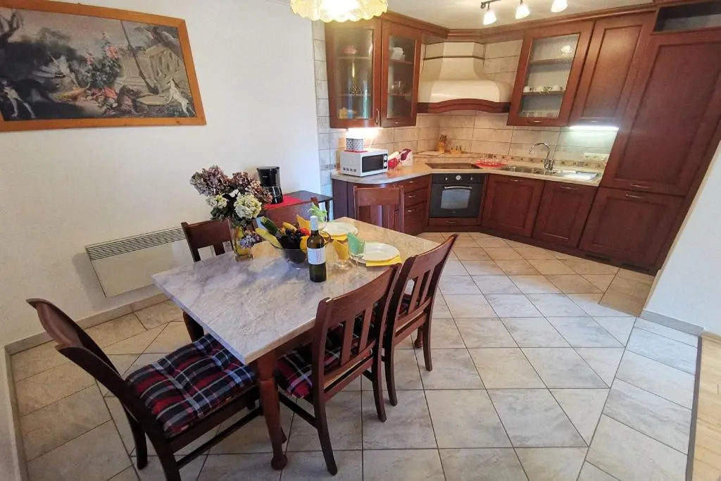 Apartment 4 Biba 22 pax