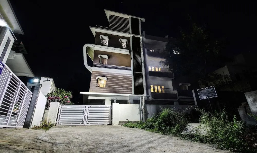 Treebo Trip Ovolo Suites