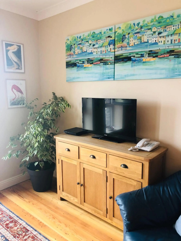 The Waterside Apartment 112 Harbour Mills