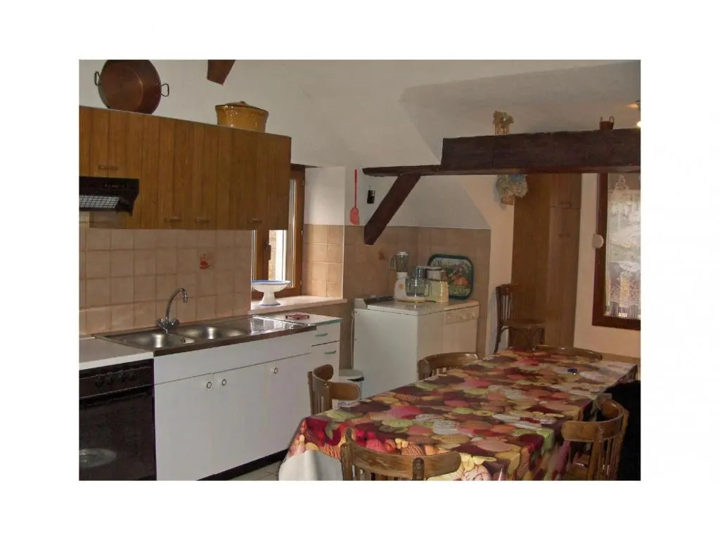 Gîte rénové, nature et jeux près du Val dAjol, 3 ch, 2 sdb, Wifi, équipements bébé, proche ski - FR-1-589-113