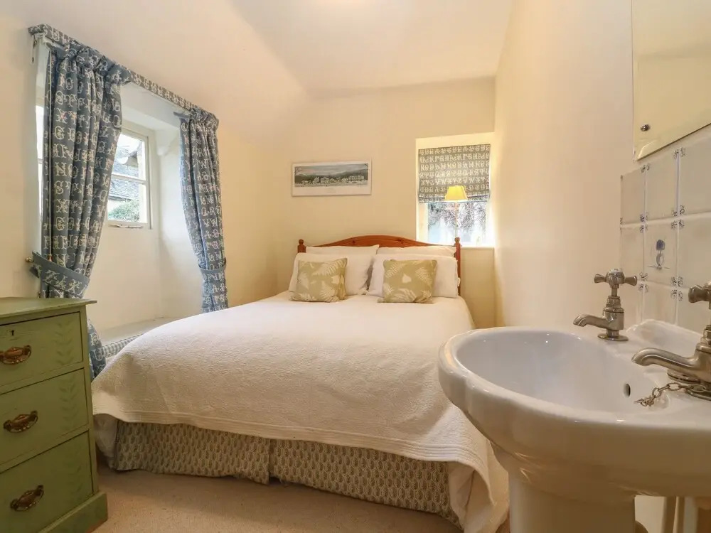 Spring Cottage, CIRENCESTER