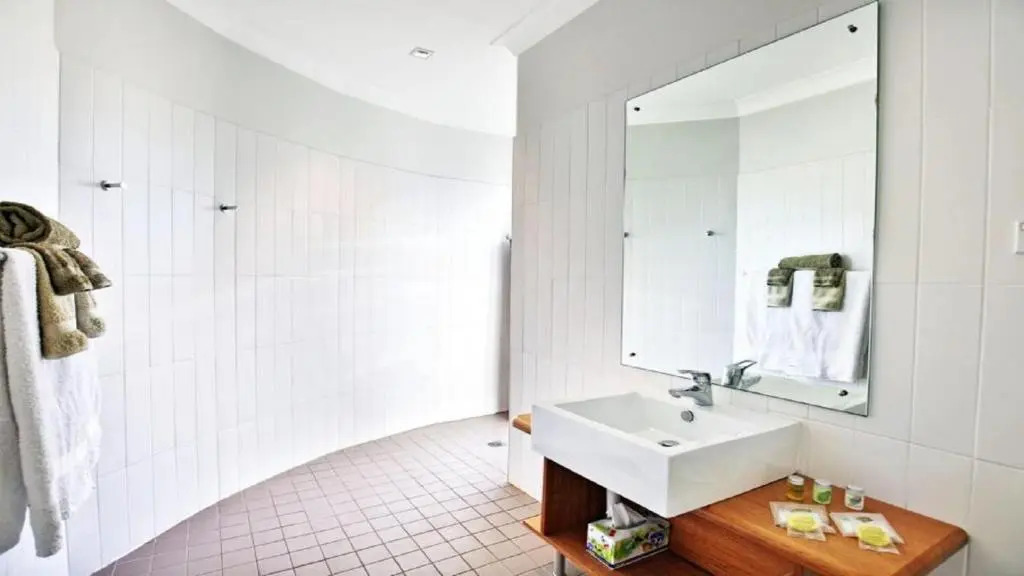 Cloudsong Chalet 4 - Close to the village centre!