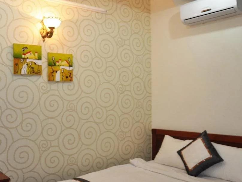Palm Hotel