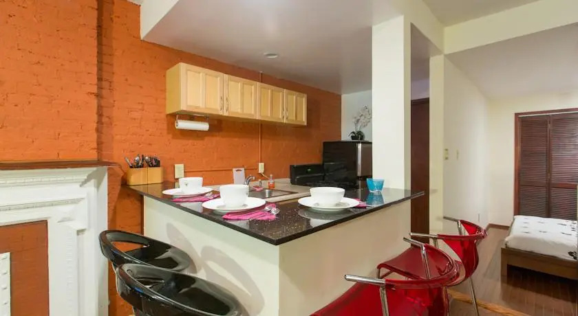 Lincoln Center Flats - a Dinosaurhaus Apartment