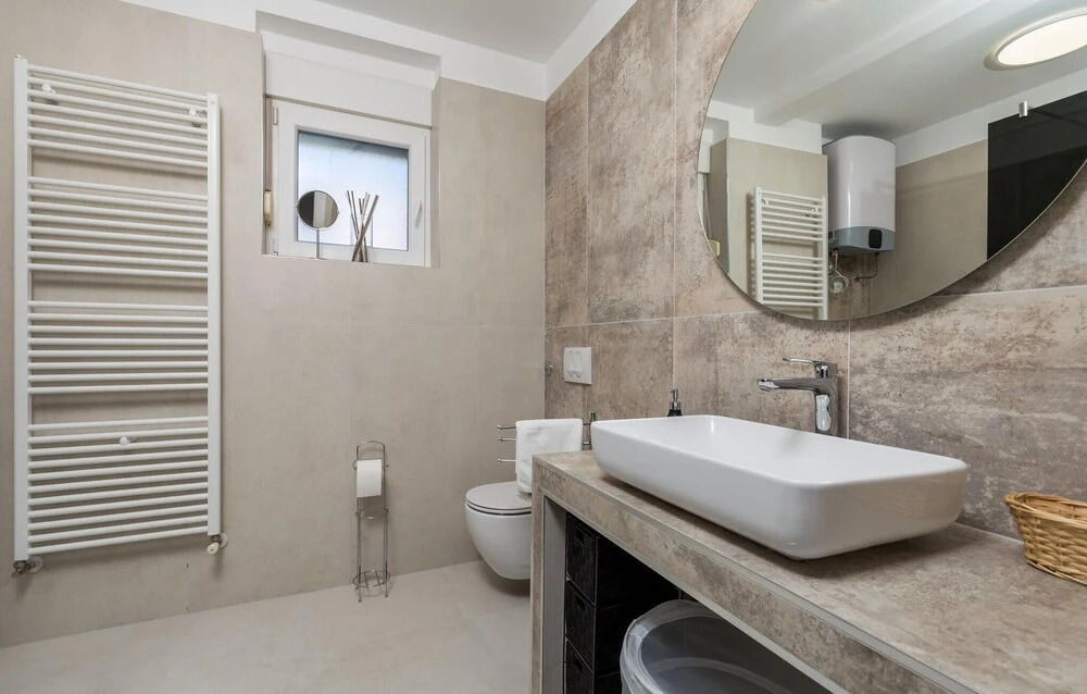 Nice Apartment in Lovran With 2 Bedrooms, Wifi and Outdoor Swimming Pool