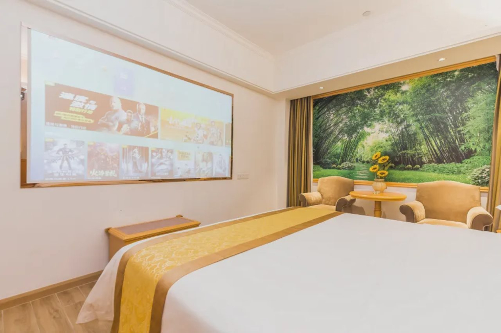 Vienna Hotel (Foshan Wenhua North Road Diejiao Subway Station Store)