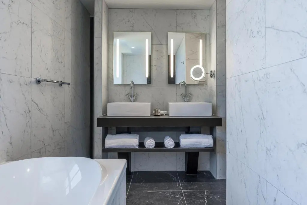 Hotel du Roi & Spa by SOWELL COLLECTION