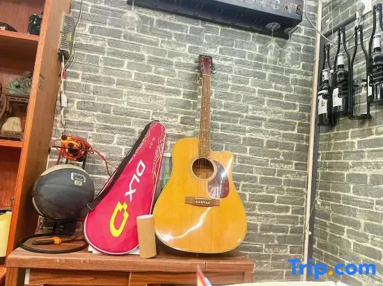 Shenzhen Lezizai Meijiu Time House B&B（Yangmeikeng/judiaosha)）