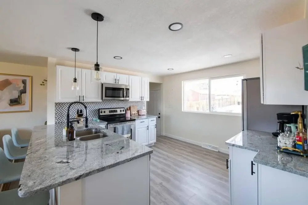 Stylish Home 4 King Beds w Pacman Near DT Denver