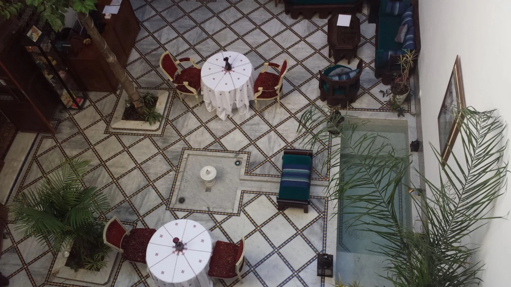 Riad Les Remparts De Fès