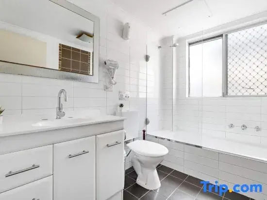 2BR Apartment – Heart of North Parramatta, Easy Train Access