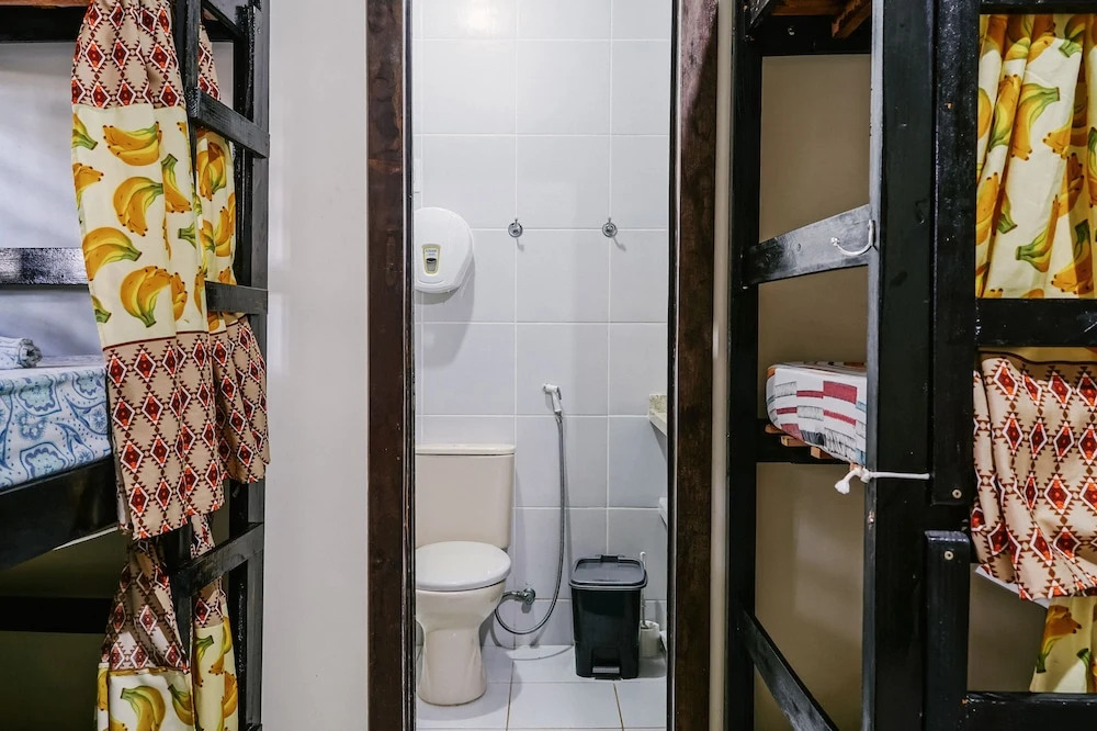 Macaco Surf Hostel