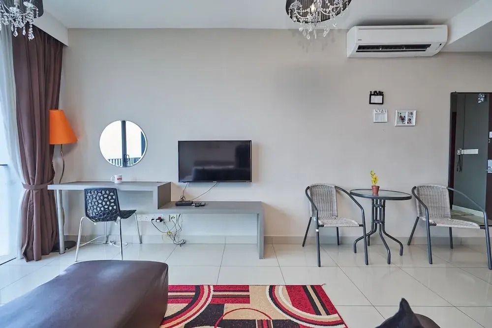Oyo Home 89316 Special Studio Setia Alam Trefoil
