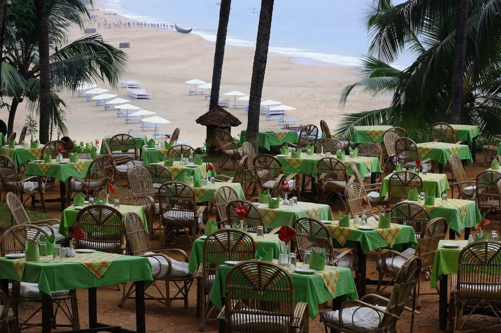 Soma Manaltheeram Ayurveda BeachVillage