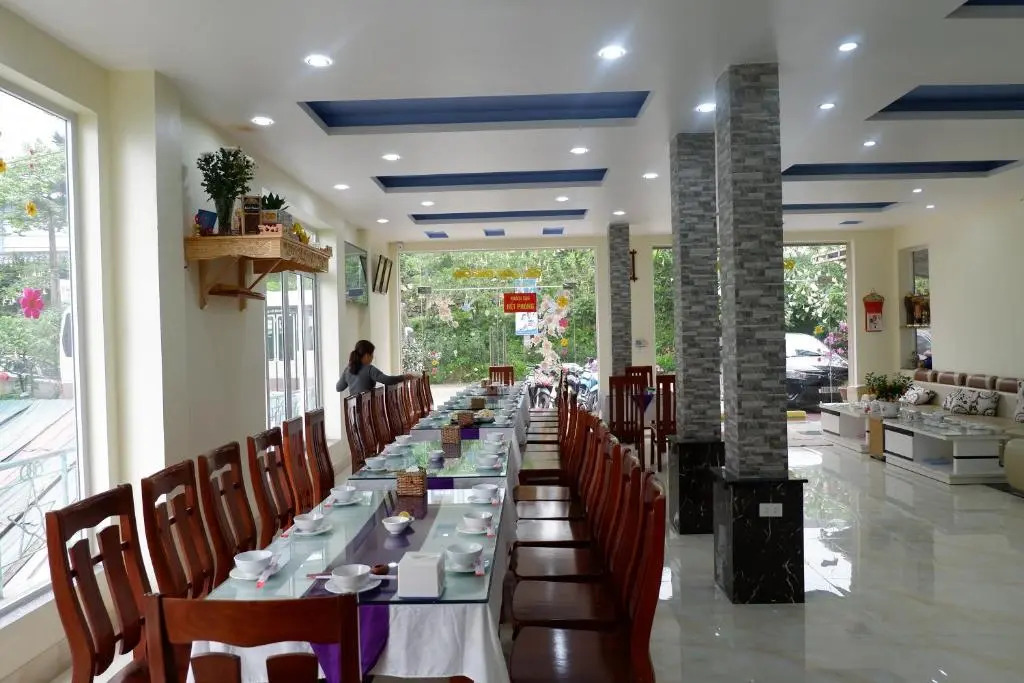 Khách sạn Anh Đào