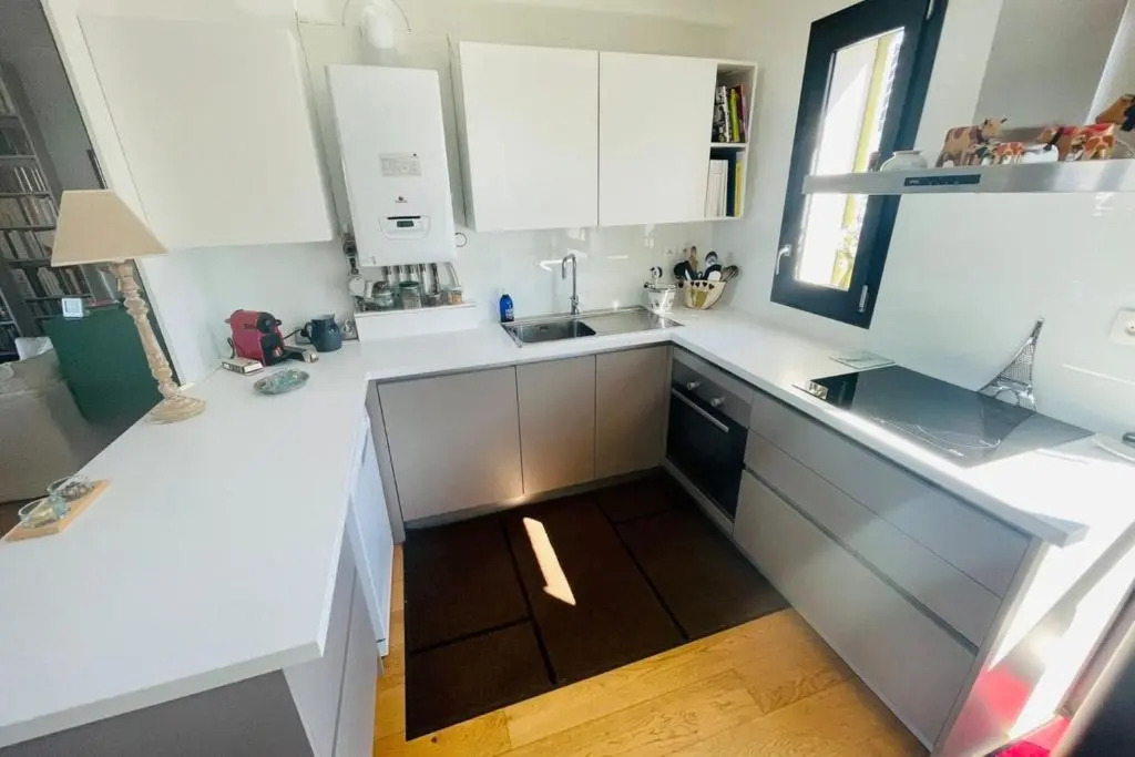 Apartment With Parking 2 Bedrooms & Furnished Terrace