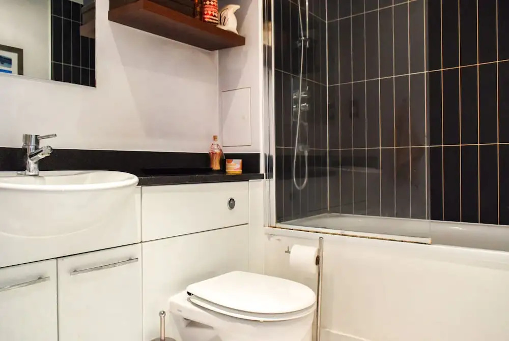 Beautiful 1 Bedroom Wandsworth Flat With Views