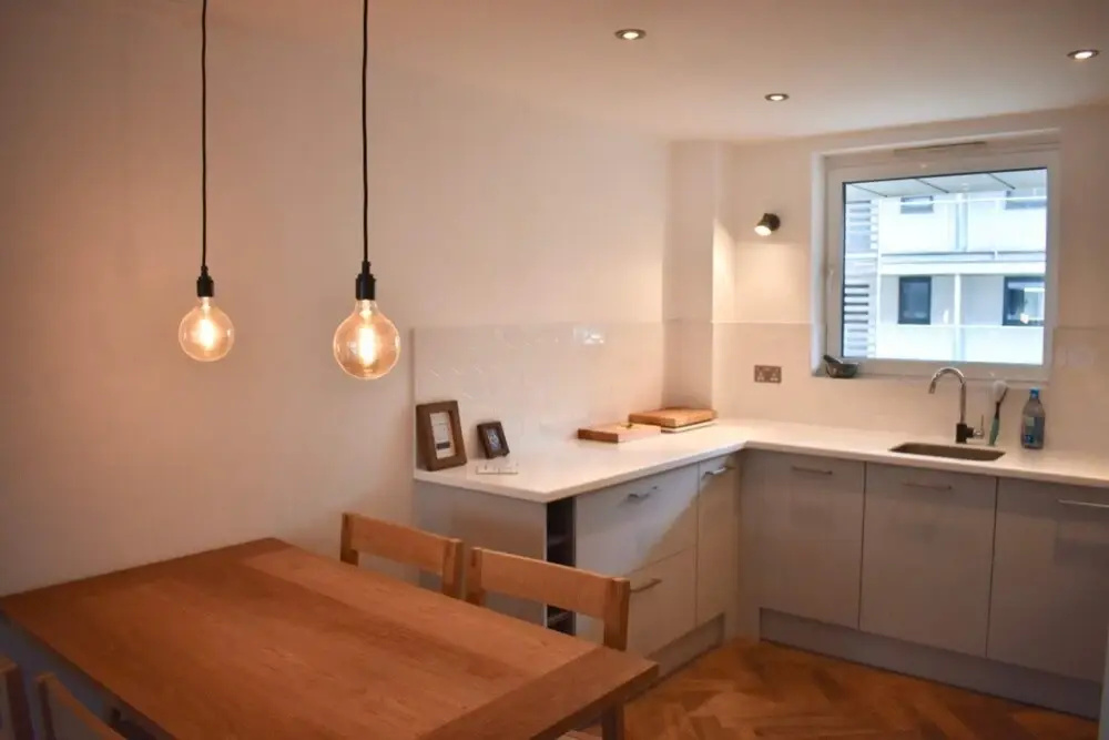 Central 2 Bedroom Modern Apartment