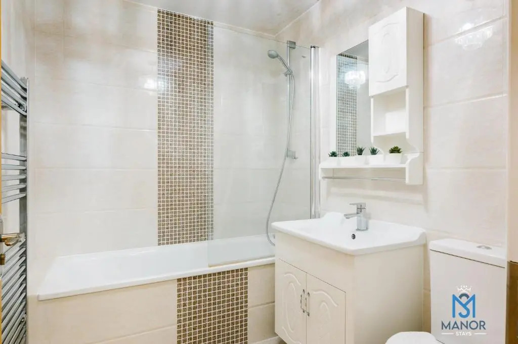 Charming chic Appartment with 24hr Parking