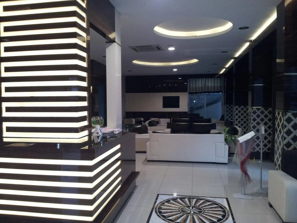 Kar Hotel