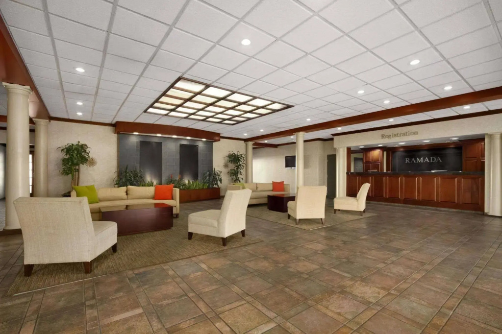 DoubleTree by Hilton Virginia Beach
