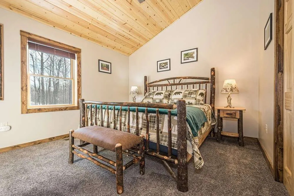 Honey Bear Hideaway