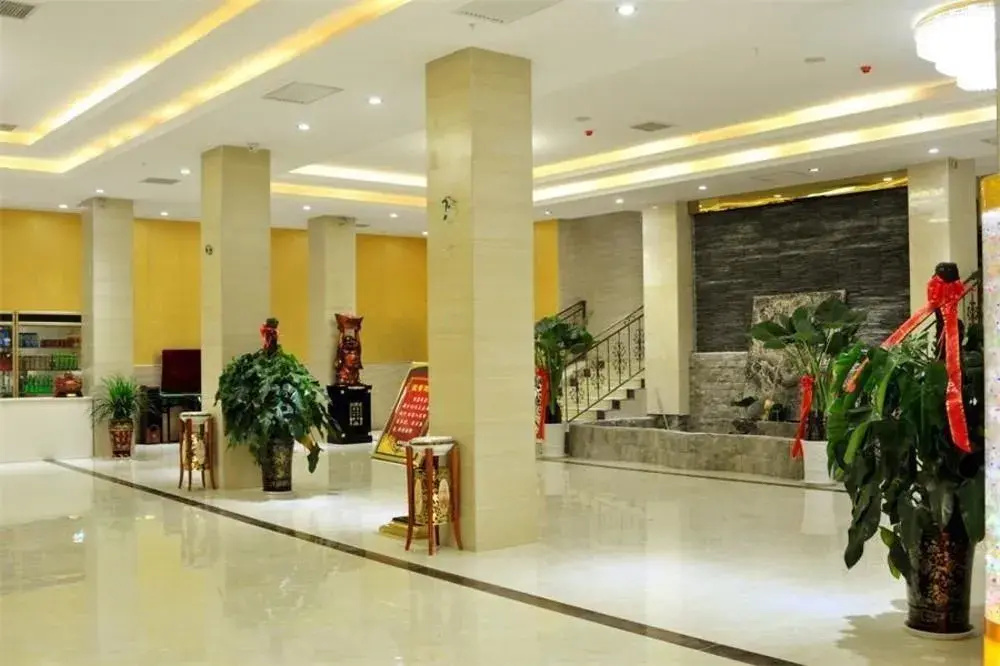 Royal Dragon Airport Hotel
