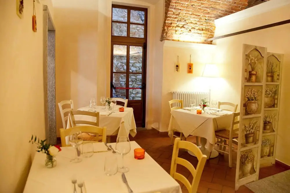 Osteria Senza Fretta Rooms for Rent