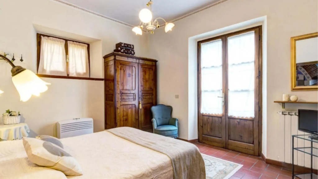 Indipendent Residence for 24 Guests Composed of 7 Apartaments Pool-fattoria GLI Ziri