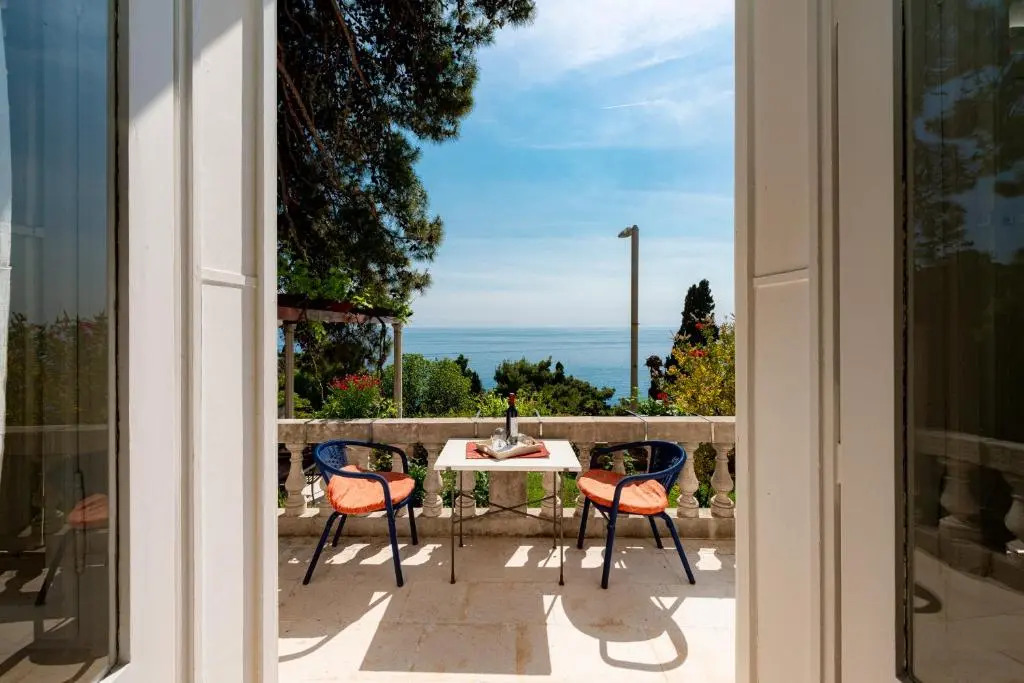 Dubrovnik Seaview apartment 10 min to the Old Town