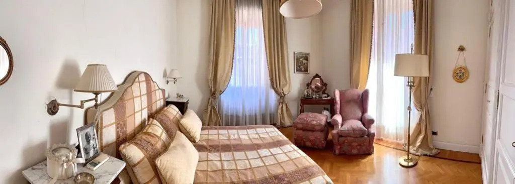 Roman Holidays Boutique Hotel