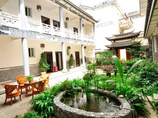 Gantong Courtyard Hotel