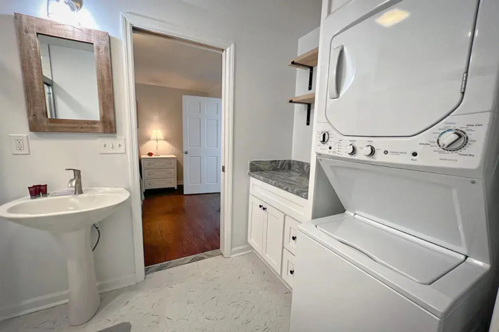 Carolina Breezy by Sea Scape Properties