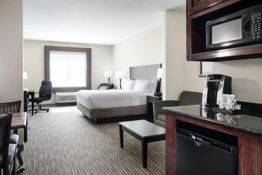 Holiday Inn Express &Suites Snyder by IHG
